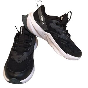 Under Armour Black UA BGS Scramjet 6 sneakers. Size 3.5 Boys. NWB.